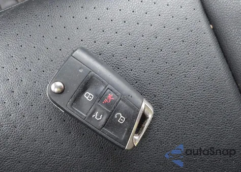 2021 Volkswagen Tiguan 2.0T Se/2.0T Se R-Line Black/2.0T Sel z USA, uszkodzony, nr VIN 3VV3B7AX4MM072271